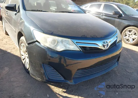 2014 Toyota Camry Le z USA, uszkodzony, nr VIN 4T4BF1FK5ER396059